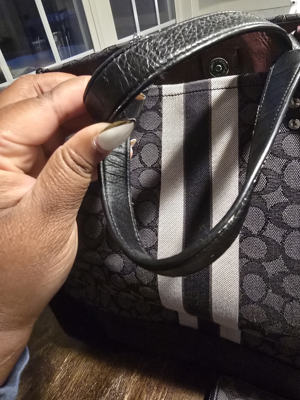 Coach Men’s Duffel Bag with Wallet in Charcoal and Black - Picture 3 of 8